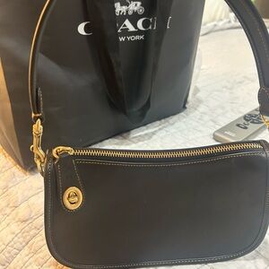 Coach Black Swinger Shoulder Bag